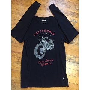 Women’s Levi’s Black Thermal Graphic Shirt